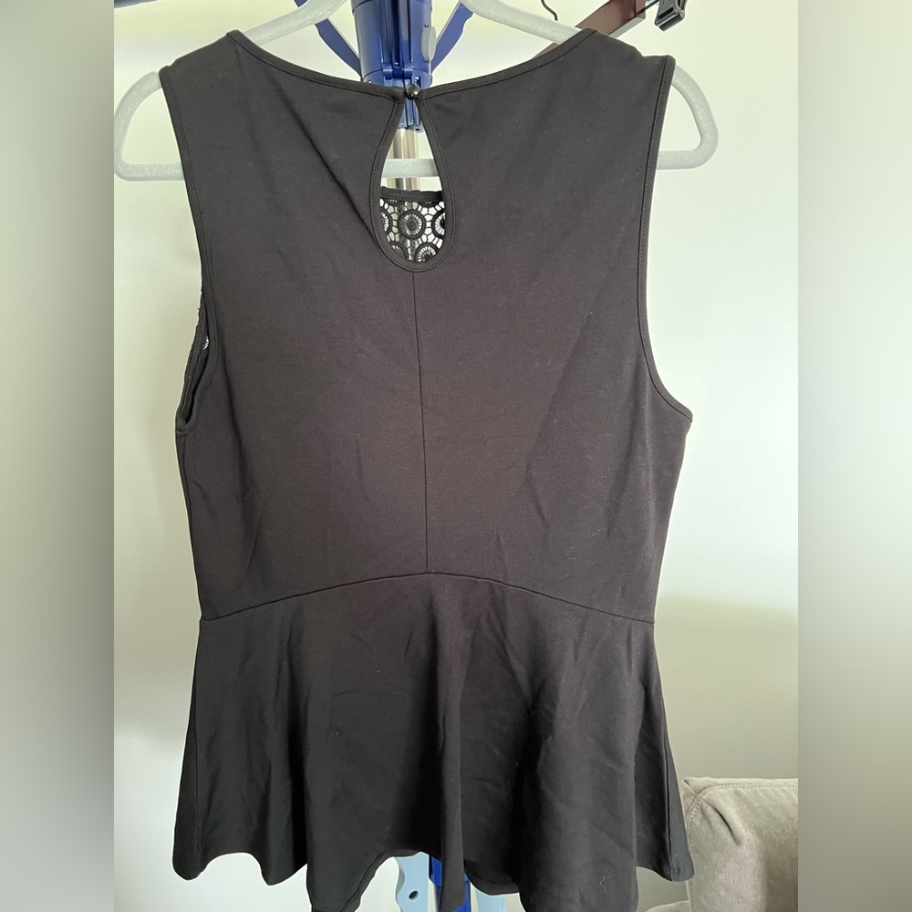 Torrid Peplum Tank Top - Size 00 - Picture 2 of 4